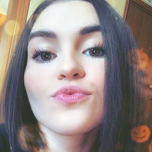 Meet your Posher, Sienna